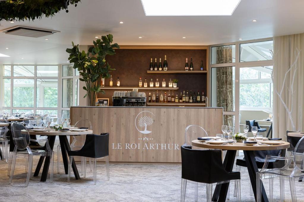 Hotel Lancelot & Spa - Domaine Du Roi Arthur Ploërmel Eksteriør bilde